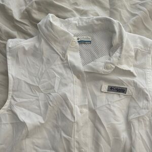 Columbia White Sleeveless Button-Up Shirt